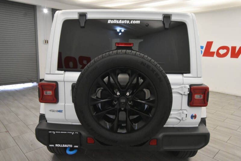 2024 Jeep Wrangler Sahara 4xe