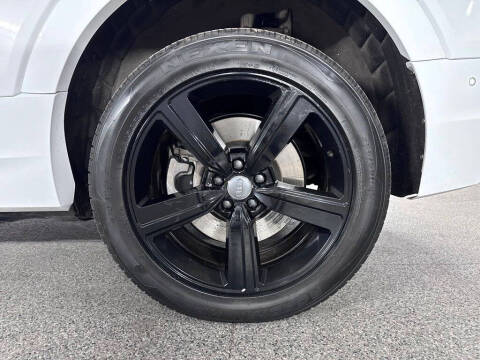 2019 Audi e-tron quattro Premium Plus