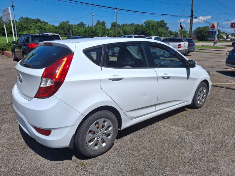 2016 Hyundai Accent SE