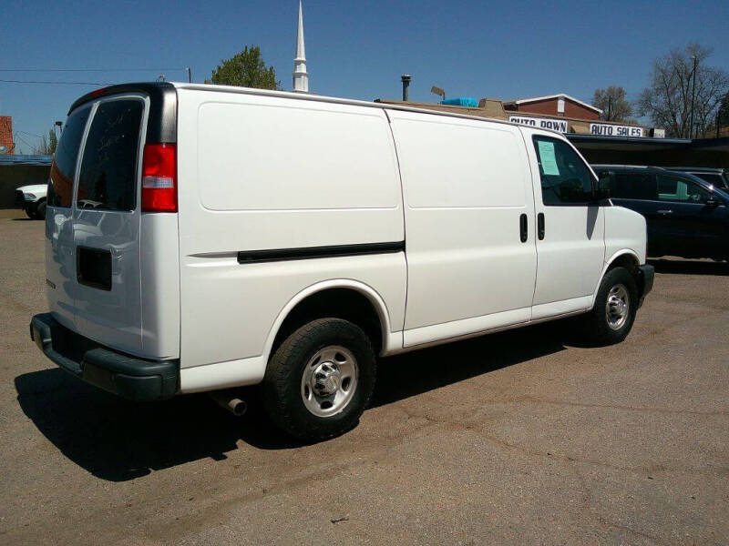 2020 Chevrolet Express 2500