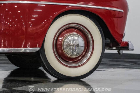 1948 Ford Deluxe
