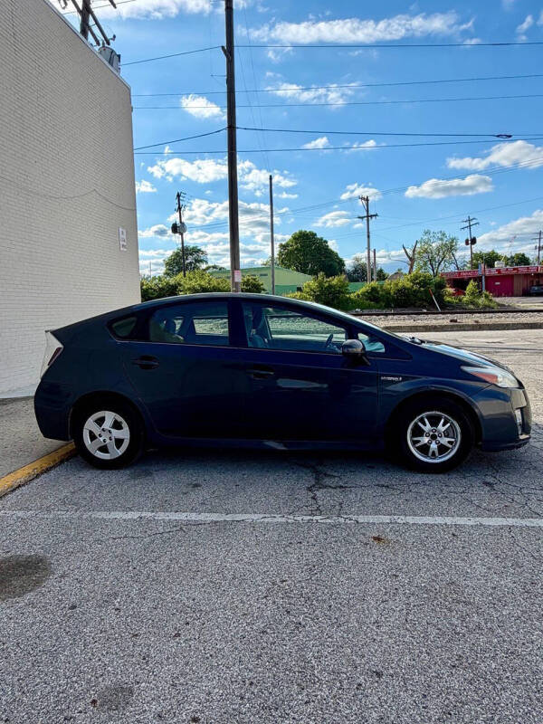 2011 Toyota Prius Two