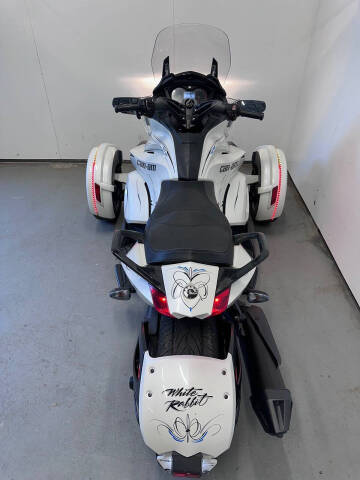 2014 Can-Am Spyder ST SE5