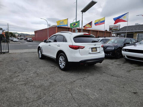 2012 Infiniti FX35