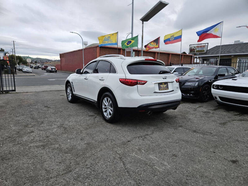 2012 Infiniti FX35