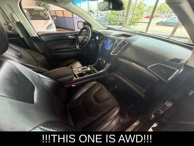 2022 Ford Edge Titanium