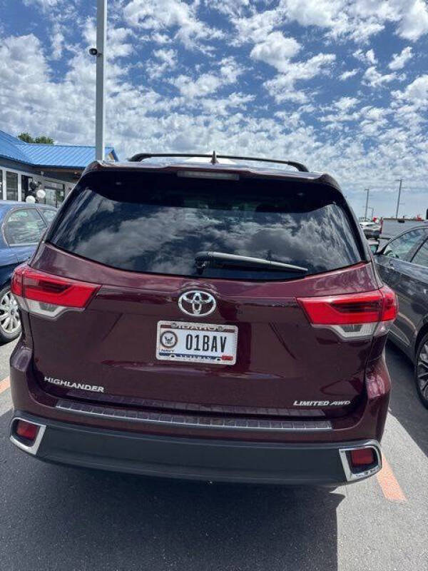 2017 Toyota Highlander Limited