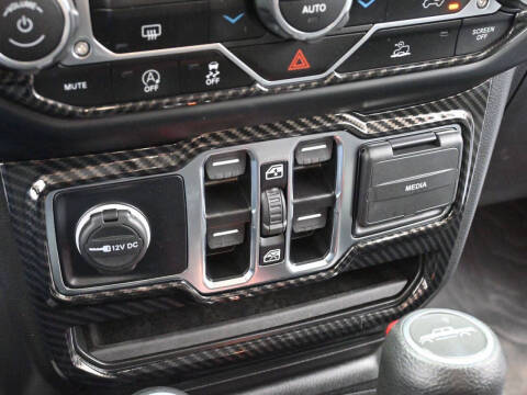 2023 Jeep Gladiator Sport S