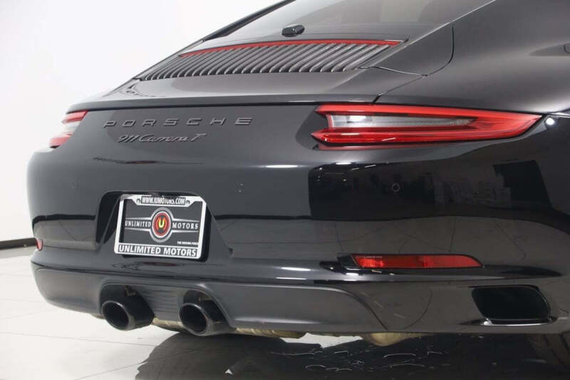 2019 Porsche 911 Carrera