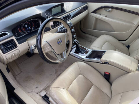 2016 Volvo XC70 T5 Platinum