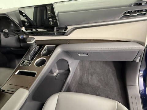 2022 Toyota Sienna XLE 7-Passenger