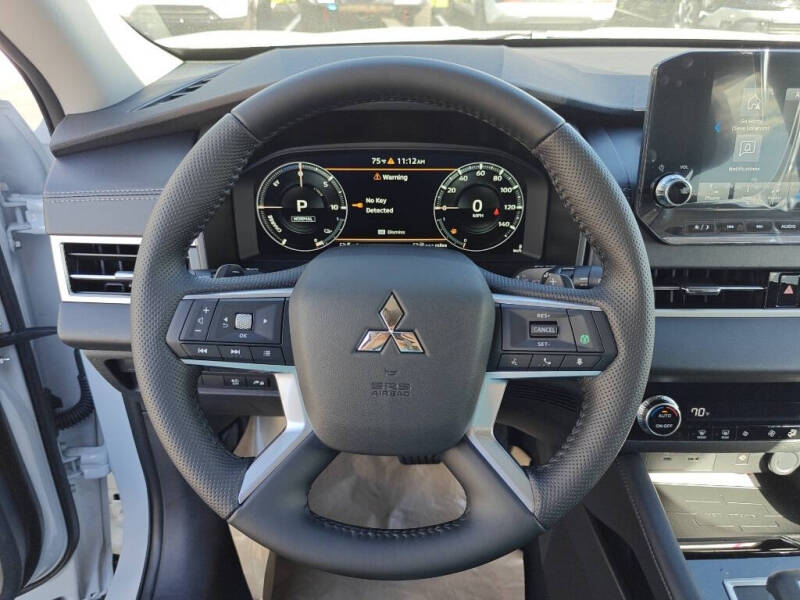 2025 Mitsubishi Outlander PHEV SE