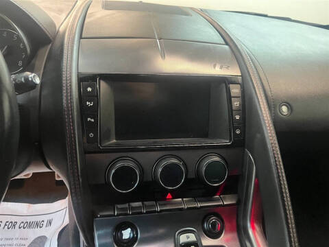 2017 Jaguar F-TYPE R