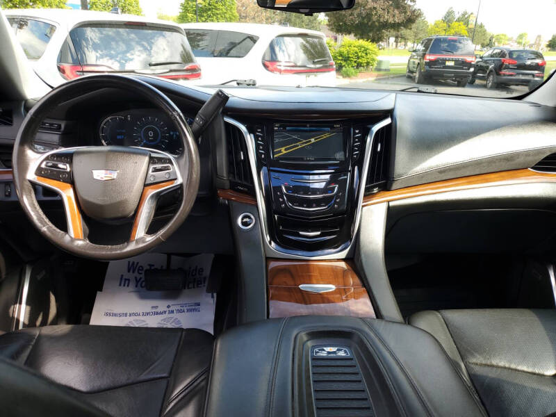 2019 Cadillac Escalade ESV Luxury