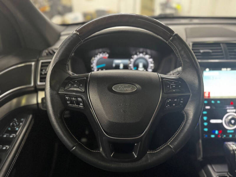 2018 Ford Explorer Platinum