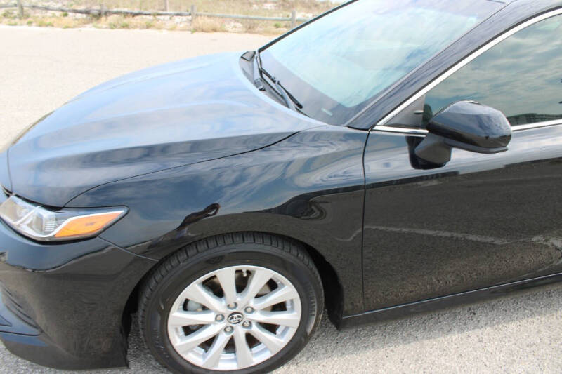 2018 Toyota Camry LE