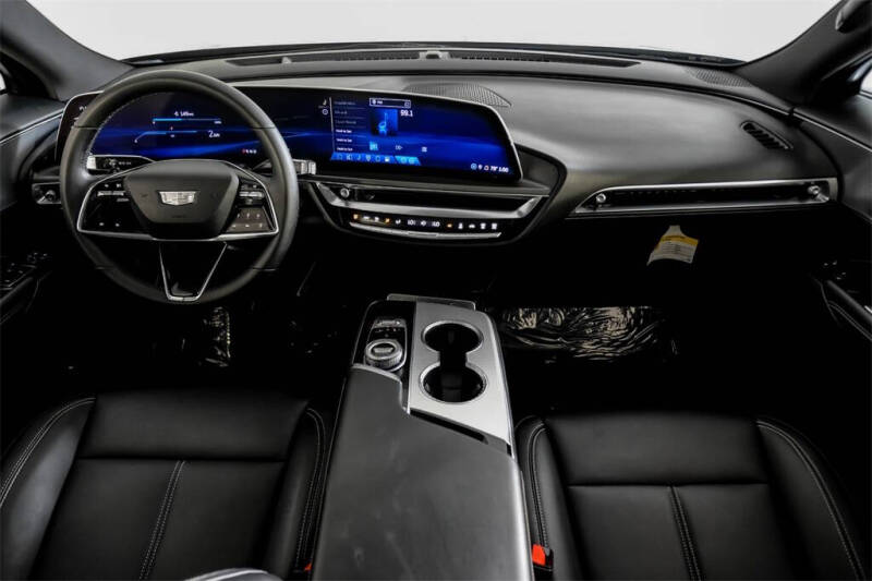 2024 Cadillac LYRIQ Tech