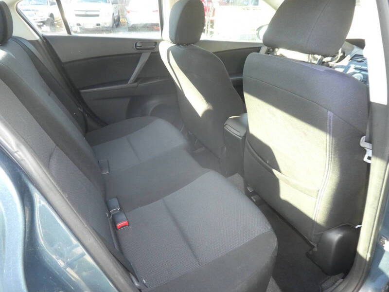 2010 Mazda MAZDA3 i Sport