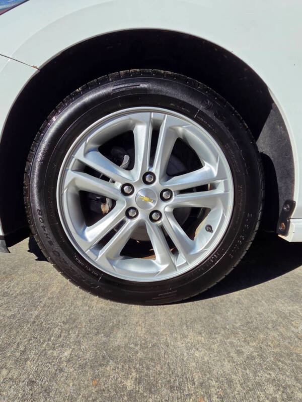 2017 Chevrolet Cruze LT Auto