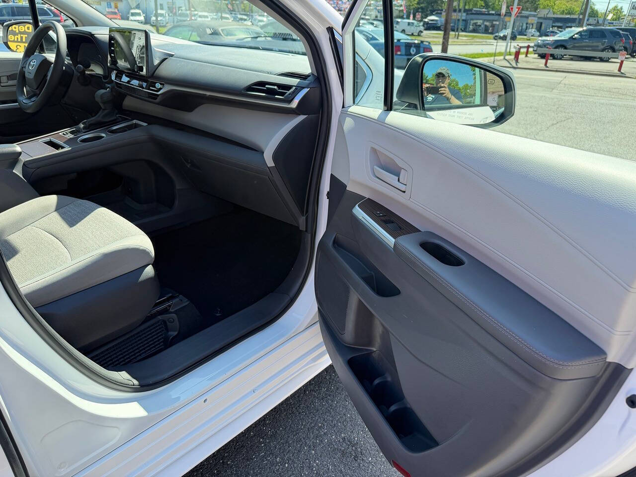 2022 Toyota Sienna 16