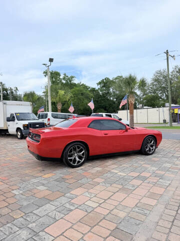 2015 Dodge Challenger SXT Plus