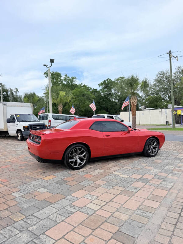 2015 Dodge Challenger SXT Plus