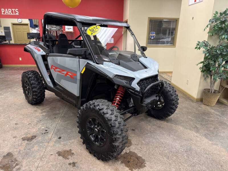 2025 Polaris RZR-25