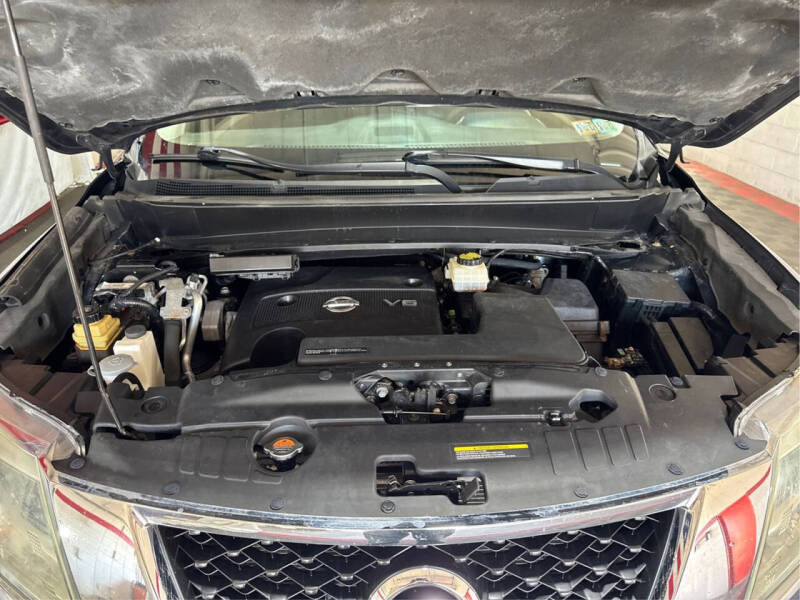 2014 Nissan Pathfinder S