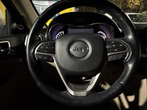 2020 Jeep Grand Cherokee Laredo