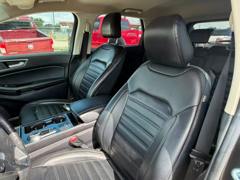 2020 Ford Edge SEL