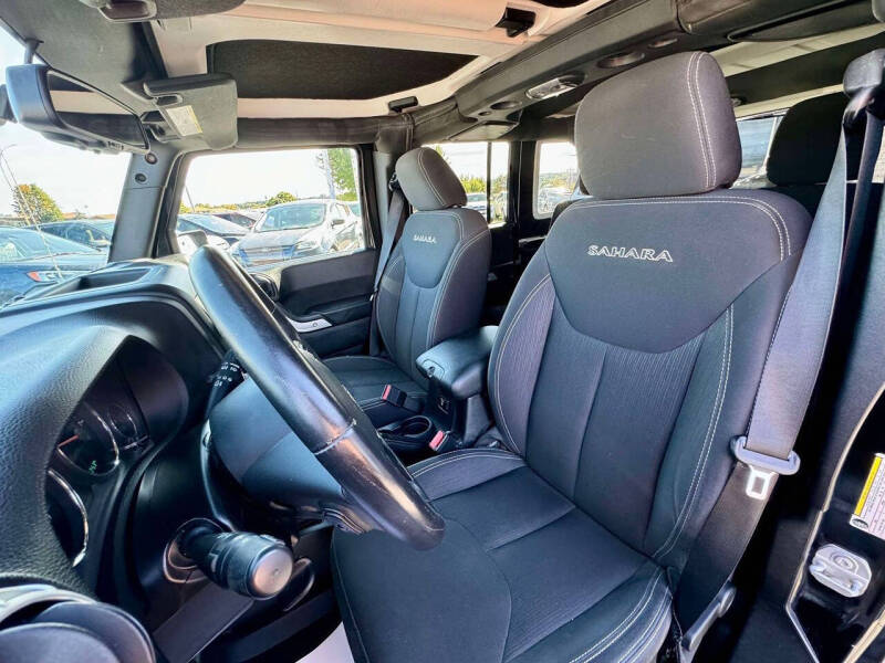 2016 Jeep Wrangler Unlimited Sahara