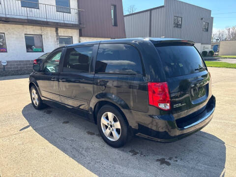 2013 Dodge Grand Caravan SE