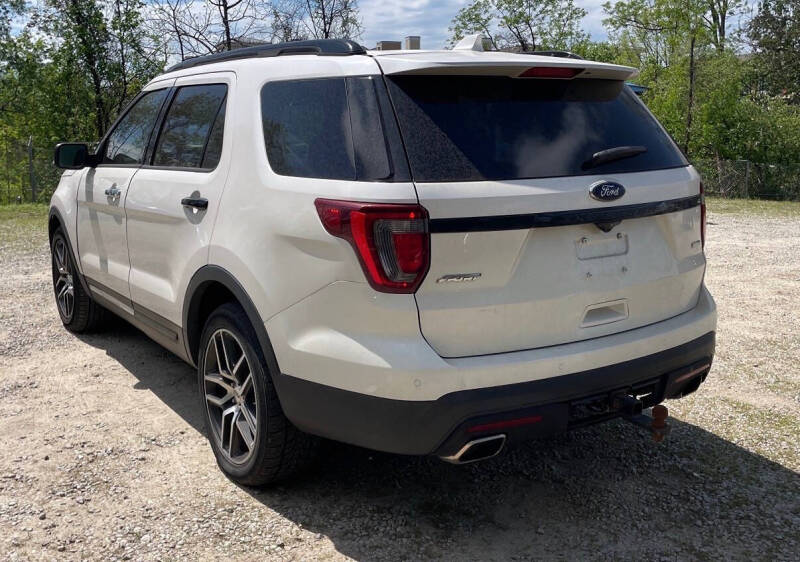 2017 Ford Explorer Sport