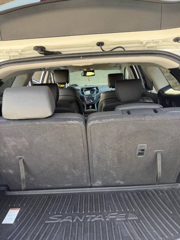 2017 Hyundai Santa Fe Limited Ultimate