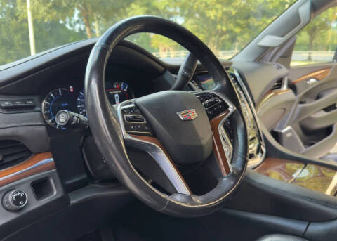 2019 Cadillac Escalade ESV Luxury