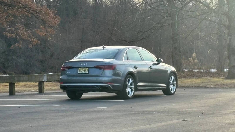2019 Audi A4 quattro Premium 45 TFSI