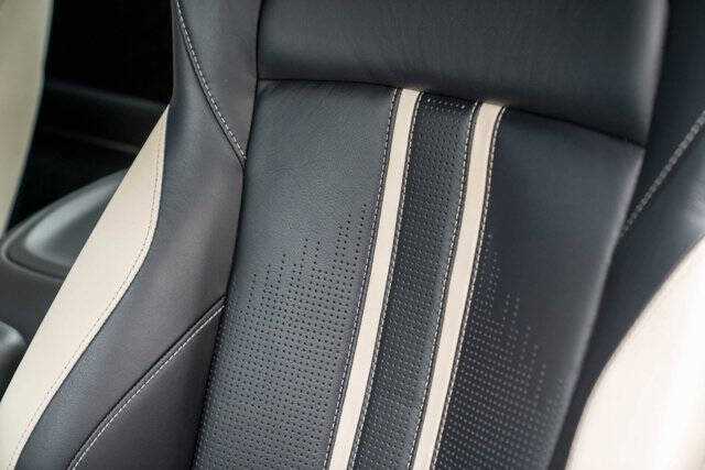 2020 Aston Martin Vantage 14