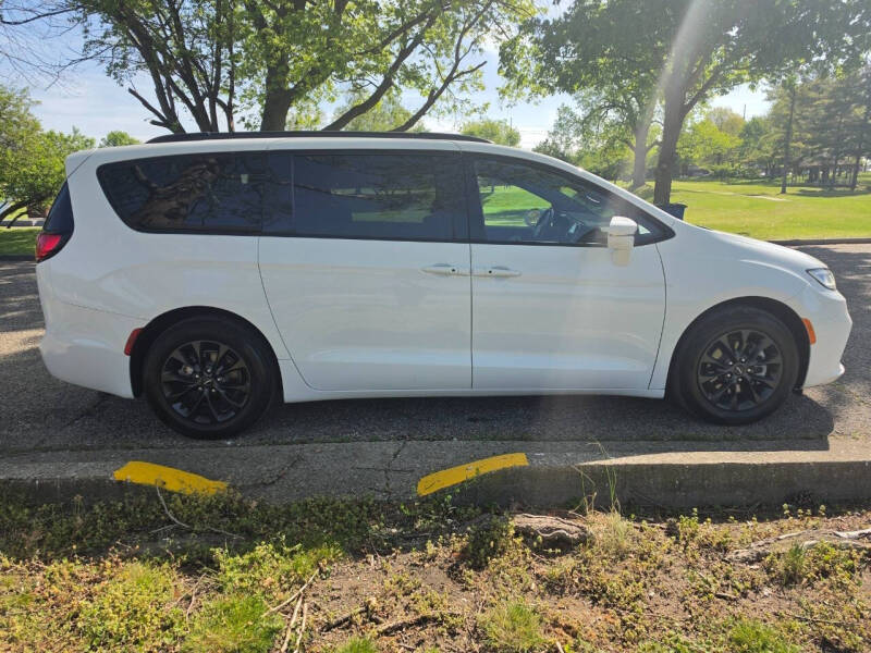 2021 Chrysler Pacifica Touring