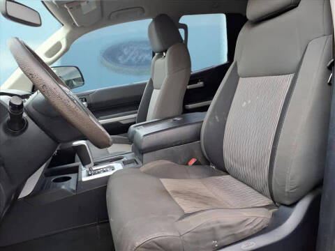 2014 Toyota Tundra SR5