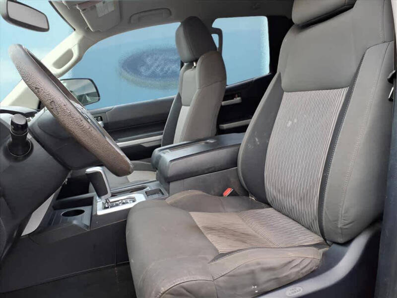 2014 Toyota Tundra SR5