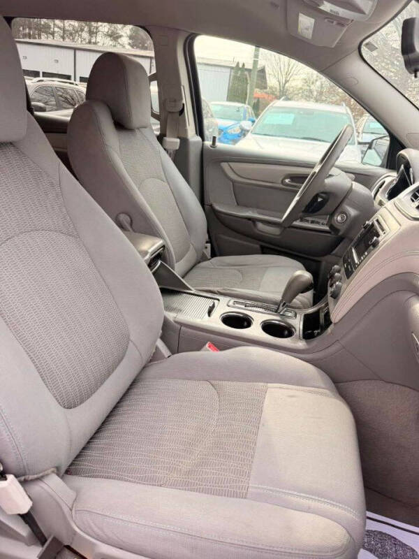 2013 Chevrolet Traverse LS