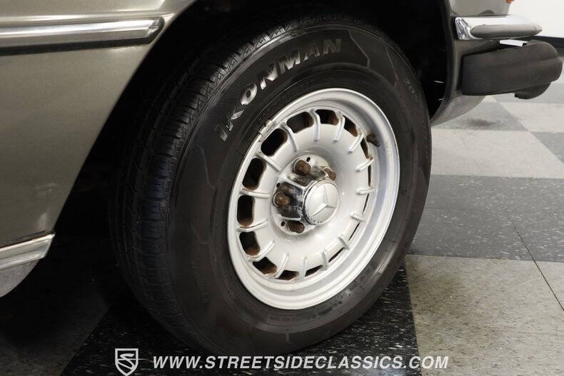 1979 Mercedes-Benz 450-Class