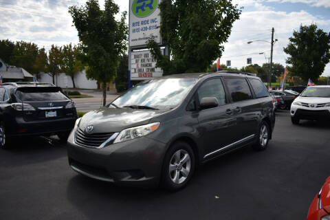 2013 Toyota Sienna for sale at Rite Ride Inc 2 in Shelbyville TN