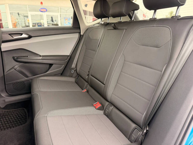 2023 Volkswagen Taos SE