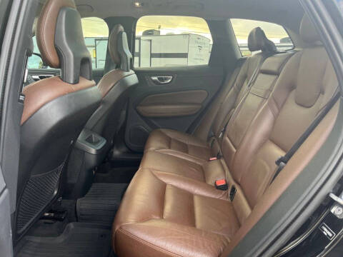 2018 Volvo XC60 T5 Momentum