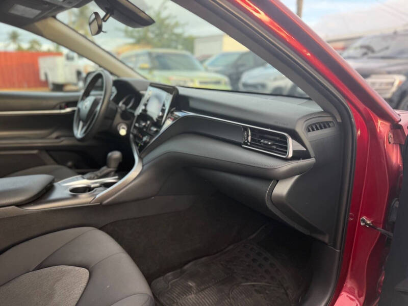 2022 Toyota Camry LE