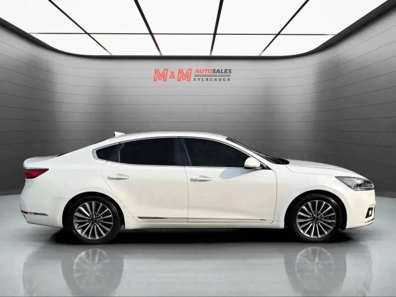 2019 Kia Cadenza Premium