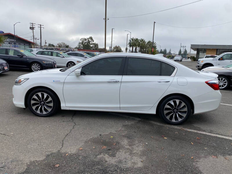 2015 Honda Accord Hybrid EX-L photo 5