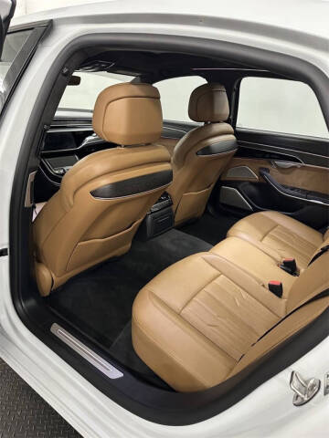 2021 Audi A8 L quattro 60 TFSI