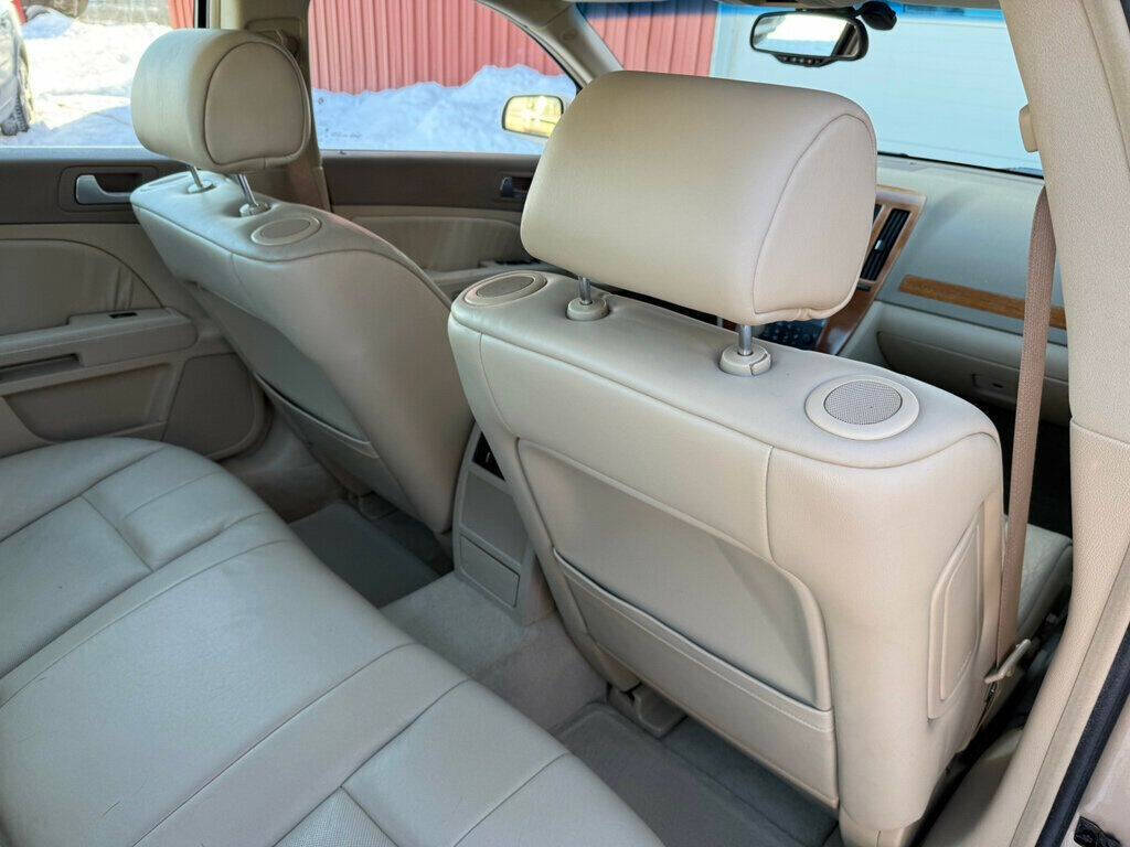 2006 Cadillac STS 47